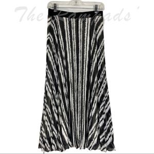 NWOT Ann Taylor Black and White Zebra Stripes Maxi Long Skirt Size Small…